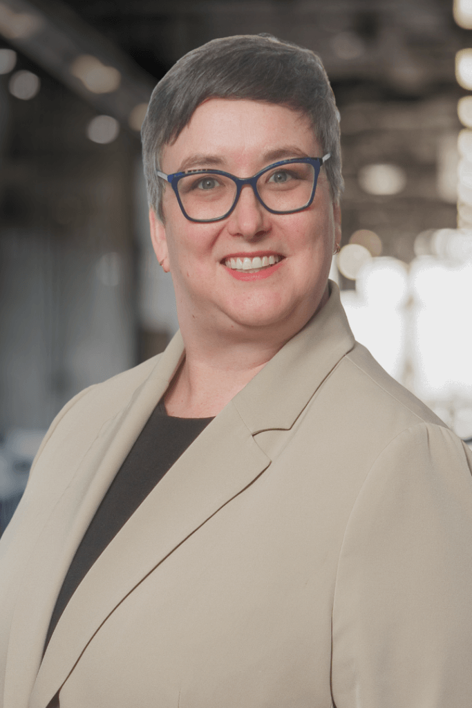 Stephanie Holko headshot